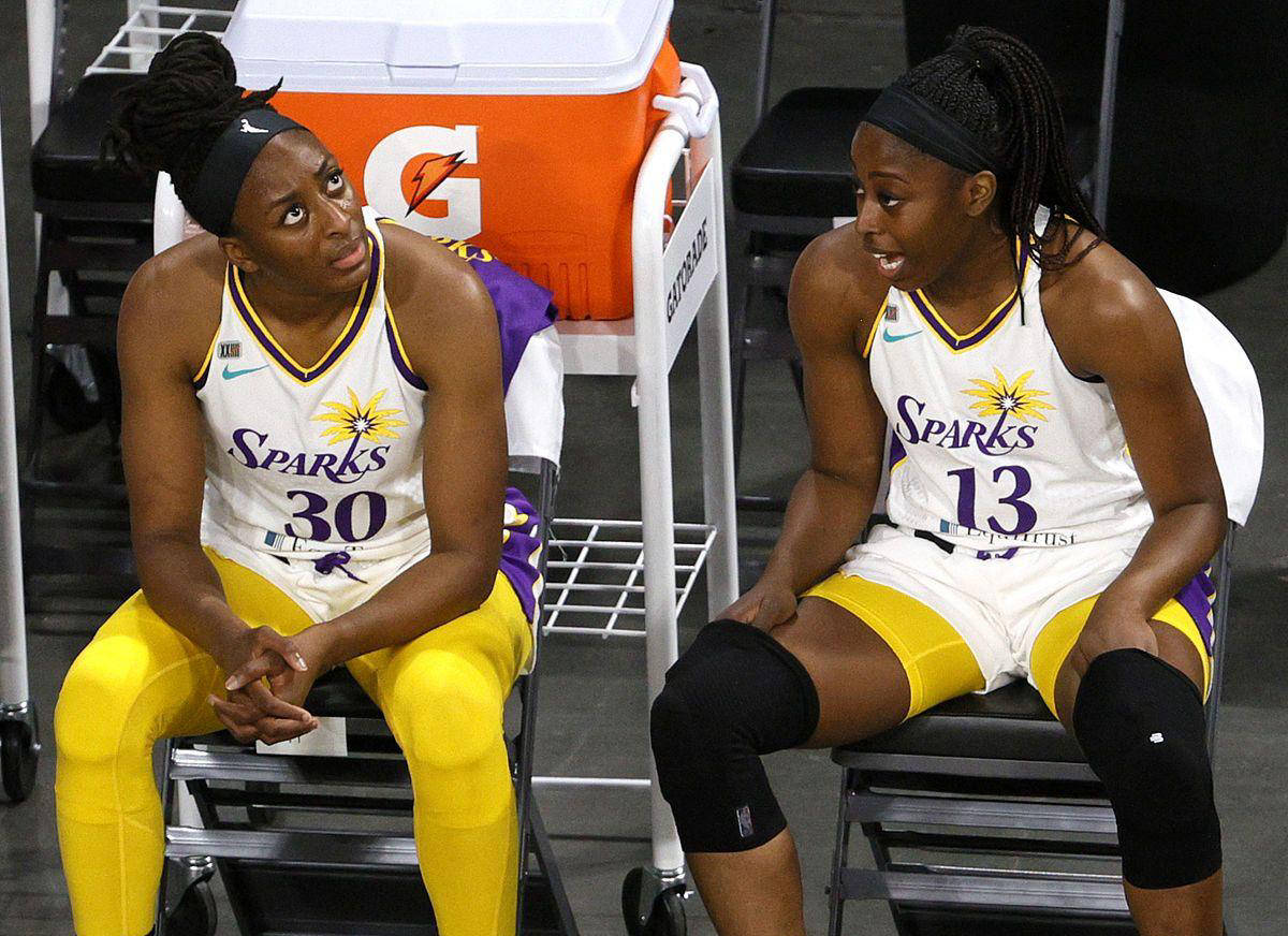 包含球员表现不俗，成为球队发展核心的词条