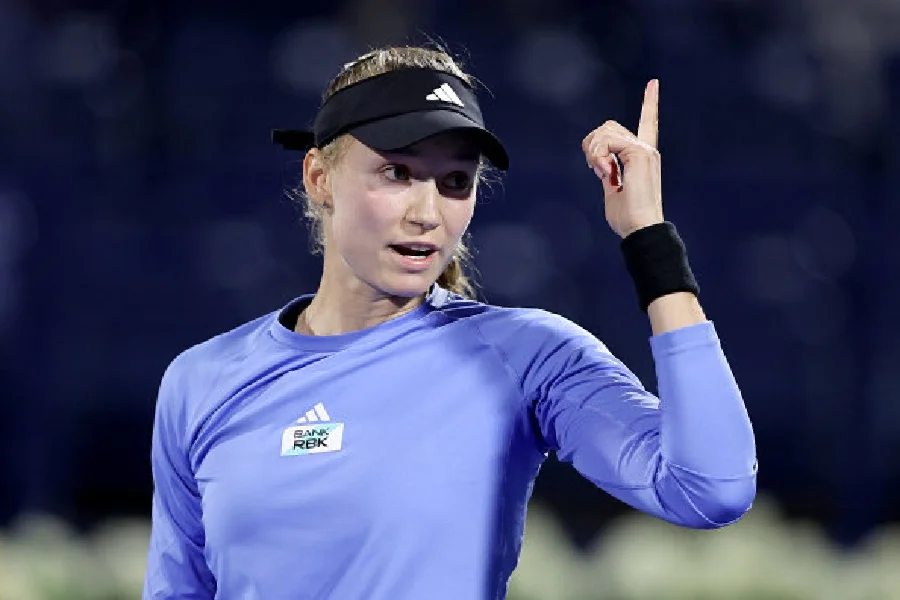 阿扎伦卡巅峰对决，科维托娃与30激战FPX分钟，回归赛场胜负难料！的简单介绍